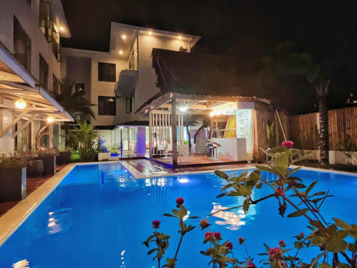 Siargao Seasky Resort Catangnan Luaran gambar