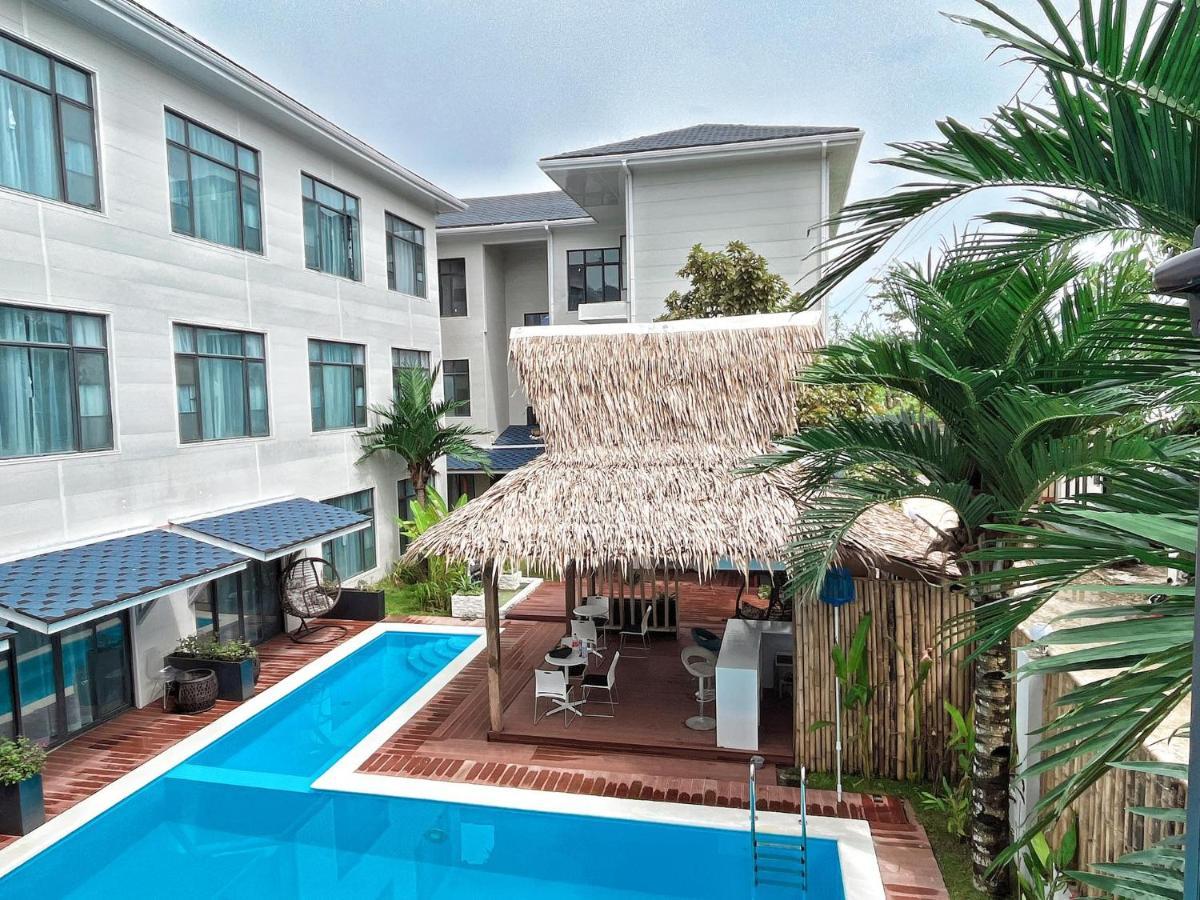 Siargao Seasky Resort Catangnan Luaran gambar