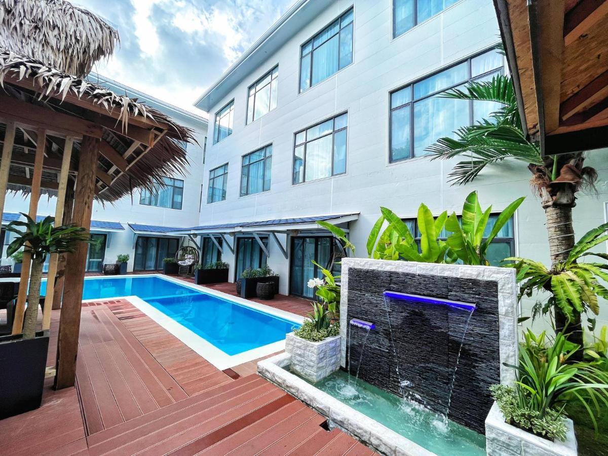 Siargao Seasky Resort Catangnan Luaran gambar