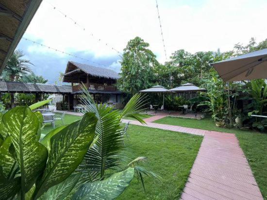 Siargao Seasky Resort Catangnan Luaran gambar